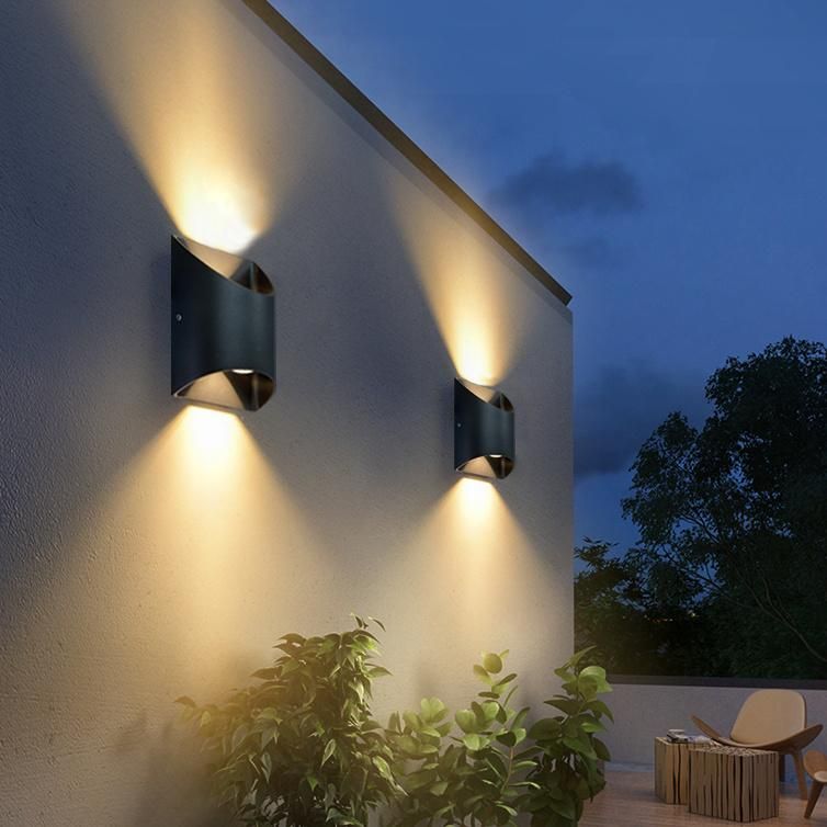 China Fty IP54 Waterproof Lighting Housing Surface Mounted 2W Black/White Aluminum COB up and Down Outdoor Wall Light
