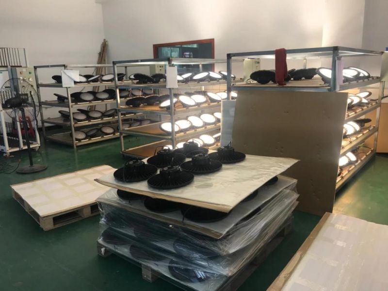 Wholesale Price UFO LED High Bay Light/ LED Light for 100W 150W 200W Industrial Workshop Warehouse Factory LED Highbay Lighting CE ETL SAA