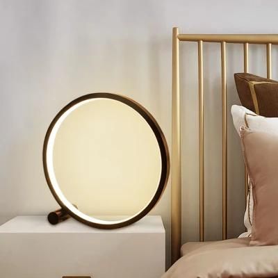 Hot Selling Simple and Exquisite Q-Shaped Table Lamp for Home Decoration