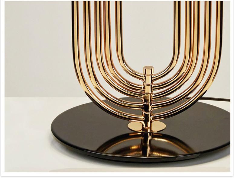 Post-Modern Designer Creative Rotatable Metal Mushroom Hotel Table Lamp (WH-MTB-211)