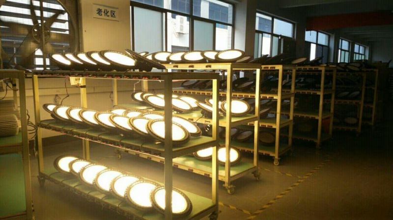 Yaye 18 Best Sell CE/RoHS 50W/80W/100W/120W /150W/200W/300W/400W/500W/600W/1000W/1500W UFO LED High Bay Light/ LED Industrial Light with 2/3/5 Years Warranty