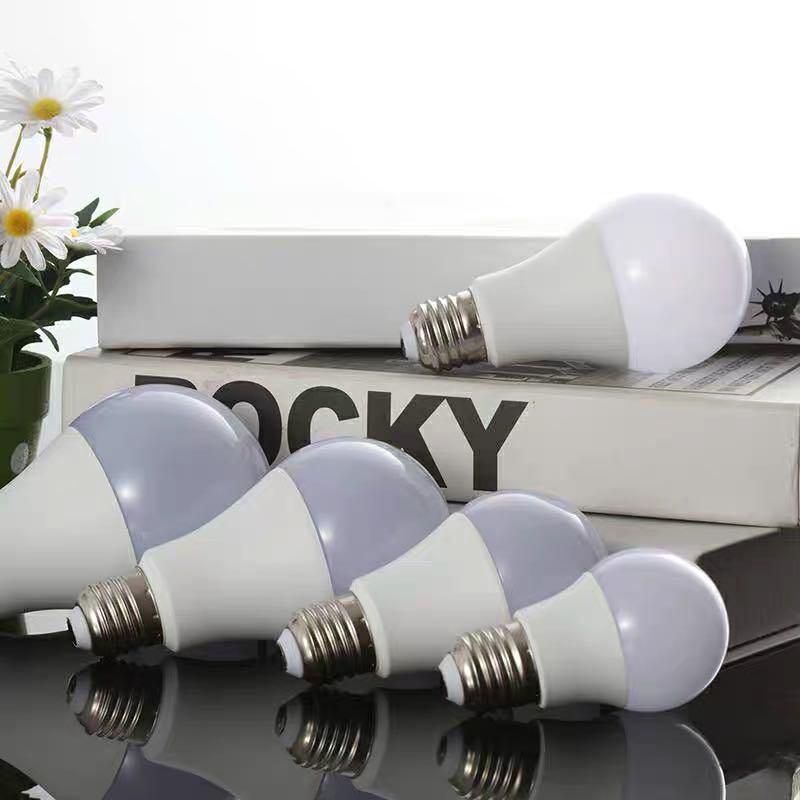 Chinese Factory 2021 New Arrival Top Fashion CE 2835 Focos LED Bubble Ball Bulb A60 Energy Saving E27 B22 10W 220V 3000K 6000K for Indoor Home Office Lighting