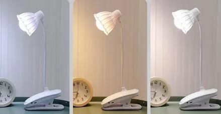 Lovely Flower 3 Modes Dimming Mini Desk Lamp