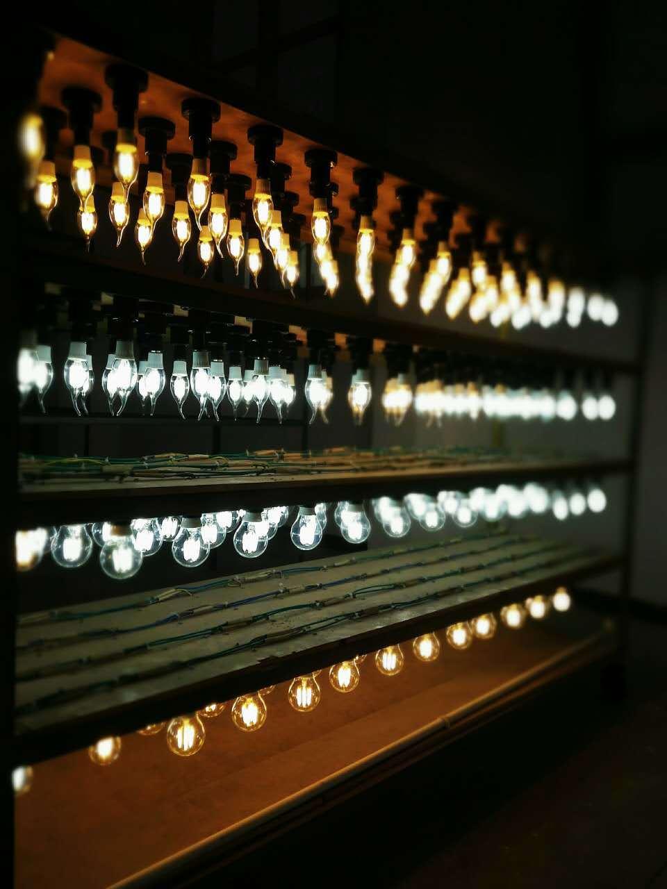 LED Bulb Lamp COB 8W Glass Filament Decoration UFO-180t