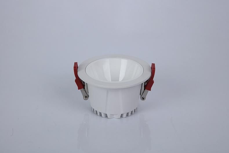 China Zhongshan Distributor Ceiling LED Down Light IP65 Engineering Lamp Downlight for Hotel Factory Fast Delivery