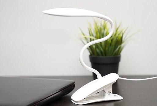 Good Quality Plug in Flexible Gooseneck Clip on Book Light