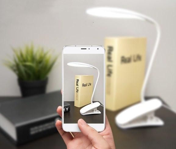 Good Quality Plug in Flexible Gooseneck Clip on Book Light