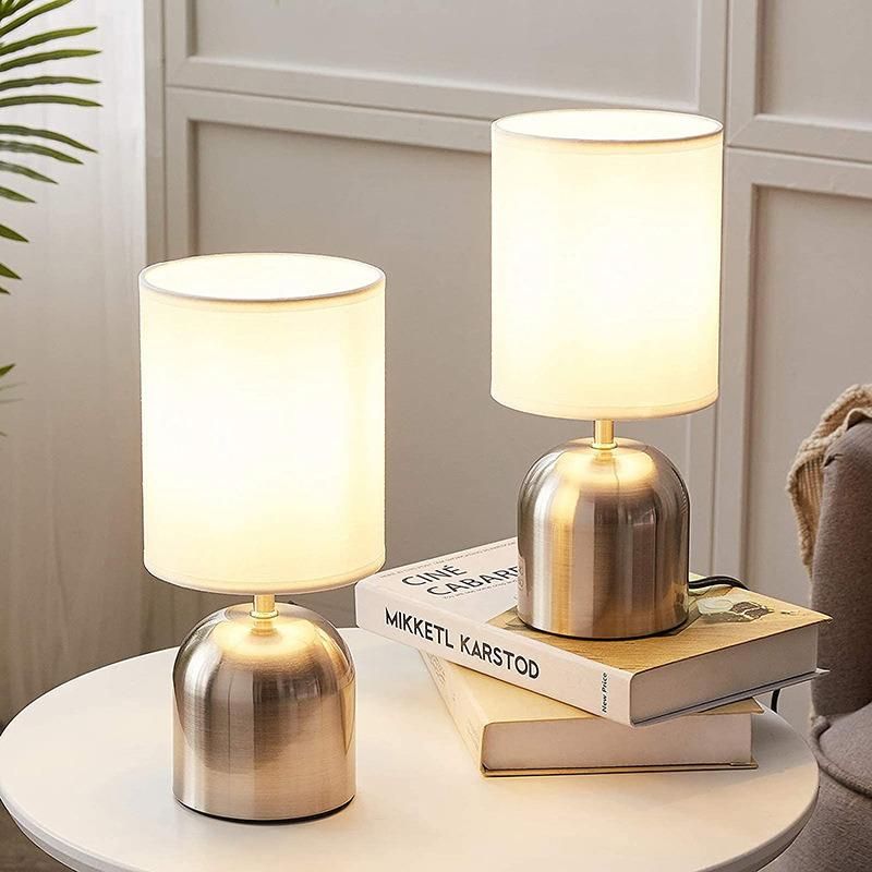 Amazon Modern Fashion Metal Decor Table Lamp for Hotel Home Decoration