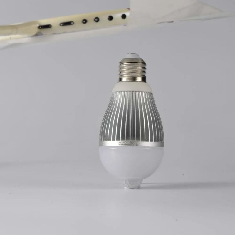 3/5/7 Watts White Color LED Bulbs with Plastic Aluminum Body