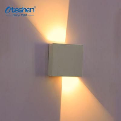 Square PC Material AC100-240V 4W IP65 Outdoor Waterproof Black/White LED Wall Light