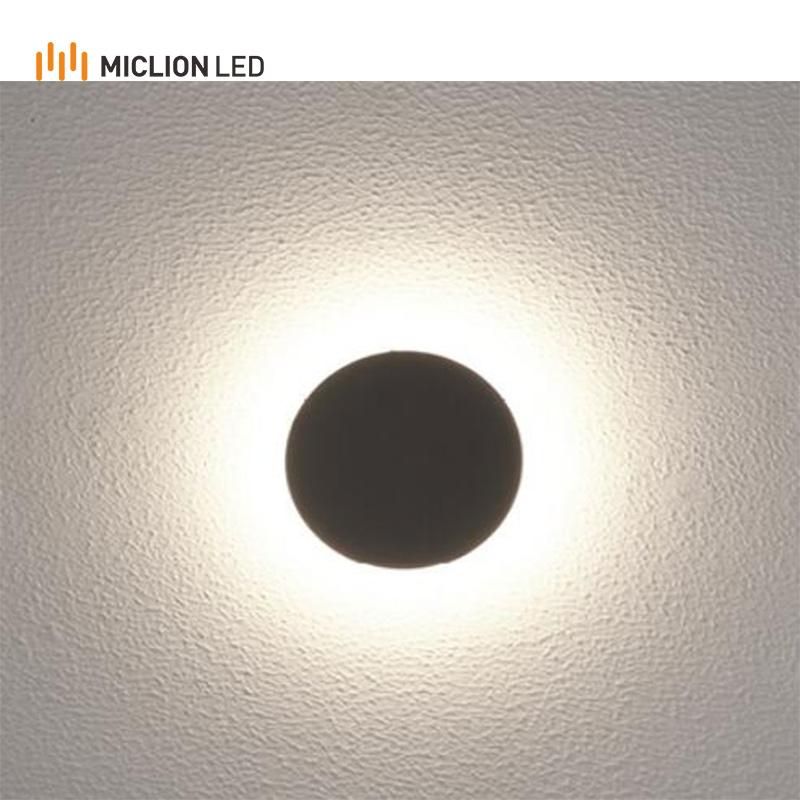 China Manufacturer Aluminum 7.2W LED Wall Light Lamp Die-Casting Square Shape Surface Mount Induction Light