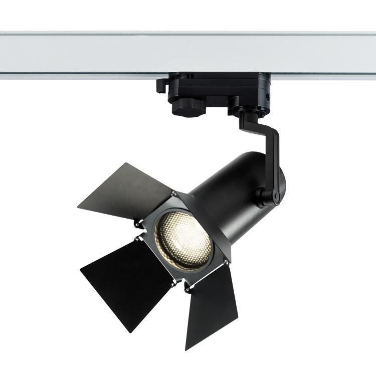 Barn Door LED Track Light 4 Leaves Anti Glare 4wire 30W Spotlight for Clothing Store