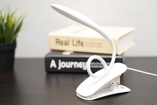 Good Quality Plug in Flexible Gooseneck Clip on Book Light