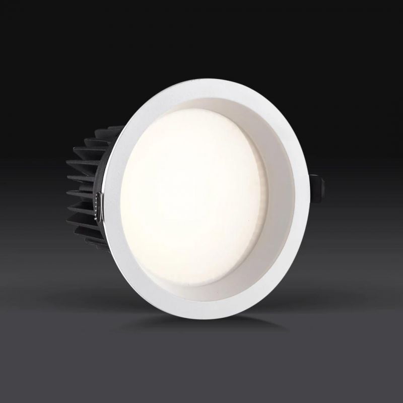 R6201 20W/25W/30W COB LED Spotlight Commercial High Power LED Recessed Spot Light with a High Efficiency Reflector of Optical