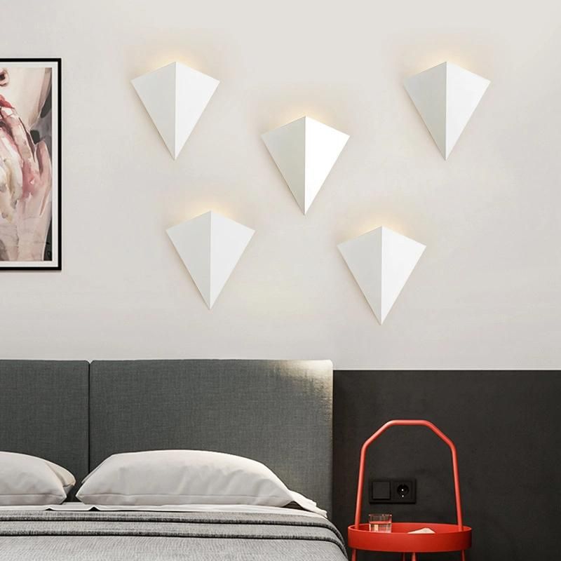 LED Wall Lamp Nordic Modern Living Room Bedroom Corridor Bedside Lamp Creative Geometric Triangle Wall Lamp